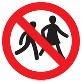 ACCÈS INTERDIT AUX ENFANTS