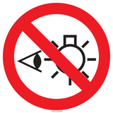 NIET NAAR DE LICHTBRON STAREN