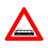 A49 OPENBARE WEG KRUIST MET SPOREN IN...