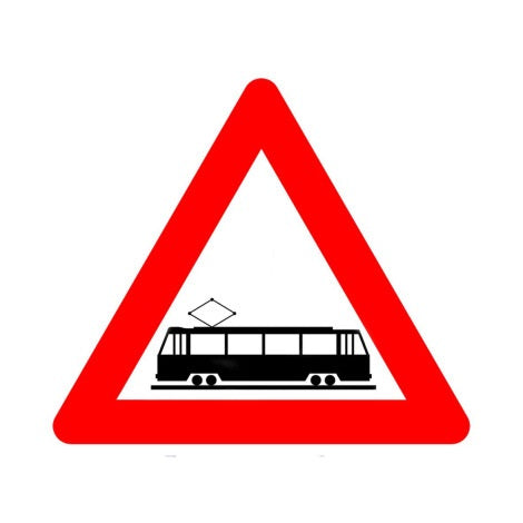 A49 OPENBARE WEG KRUIST MET SPOREN IN...