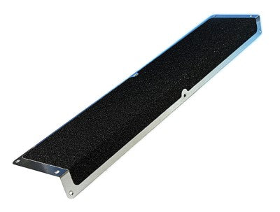 ALUMINIUM ANTISLIP TRAPNEUS ZWART