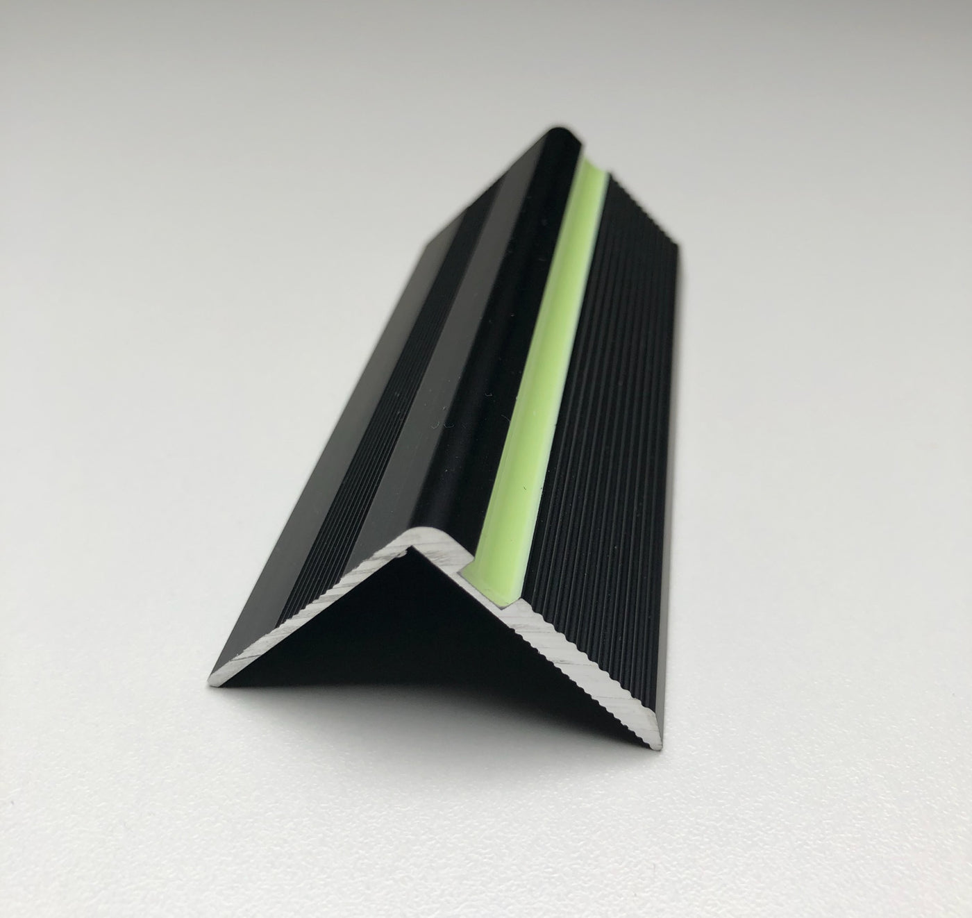 TRAPNEUS ANTISLIP MET FOTOLUM. STRIPS