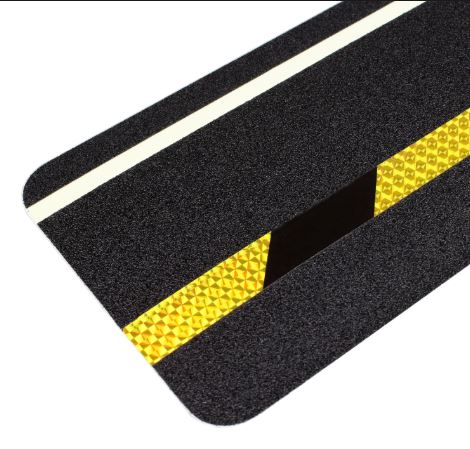DALLE ANTISLIP & BANDE RÉFLÉCHISSANTE