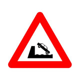 A11 DEBOUCHE SUR UN QUAI OU UNE BERGE