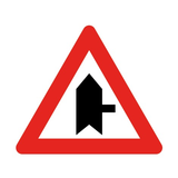B15f VOORRANG OP KRUISENDE ZIJWEG RECHTS